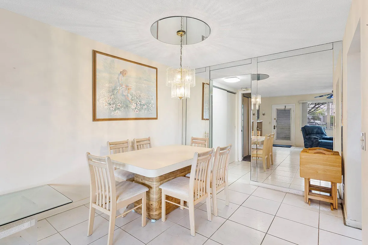 South Florida Real Estate | View 228 Ventnor Q | Listing