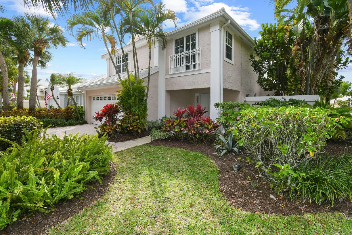 South Florida Real Estate | View 61 Dorchester Circle | Listing