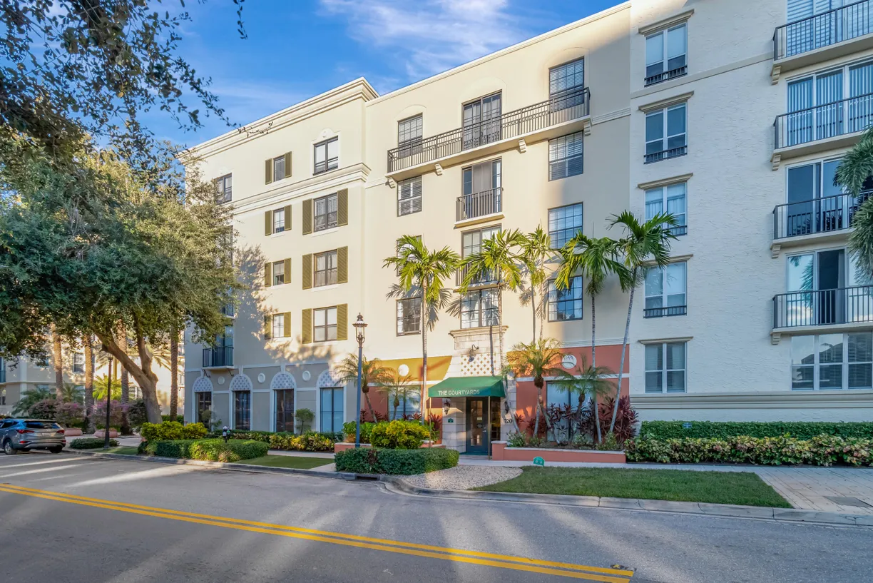 South Florida Real Estate | View 720 S Sapodilla Avenue, 206 | Listing