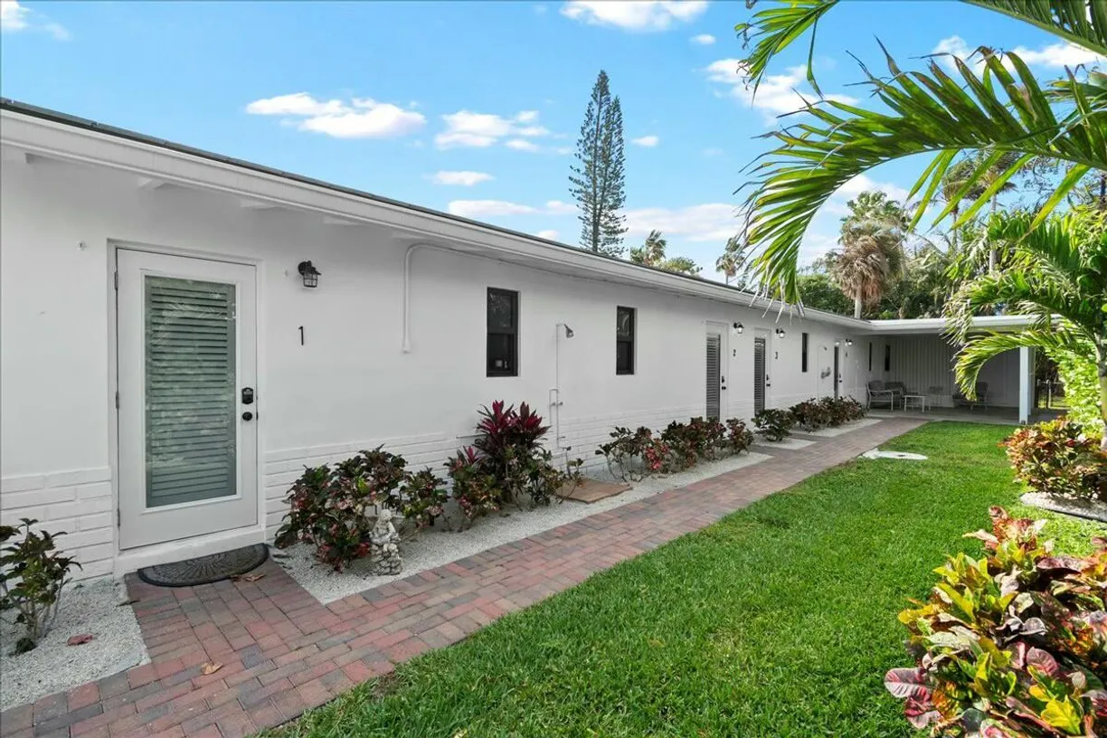 South Florida Real Estate | View 18 Adams Road | Listing