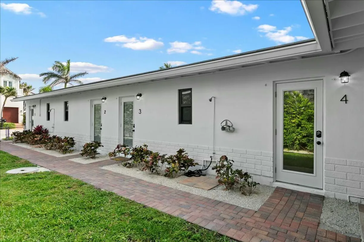 South Florida Real Estate | View 18 Adams Road | Listing