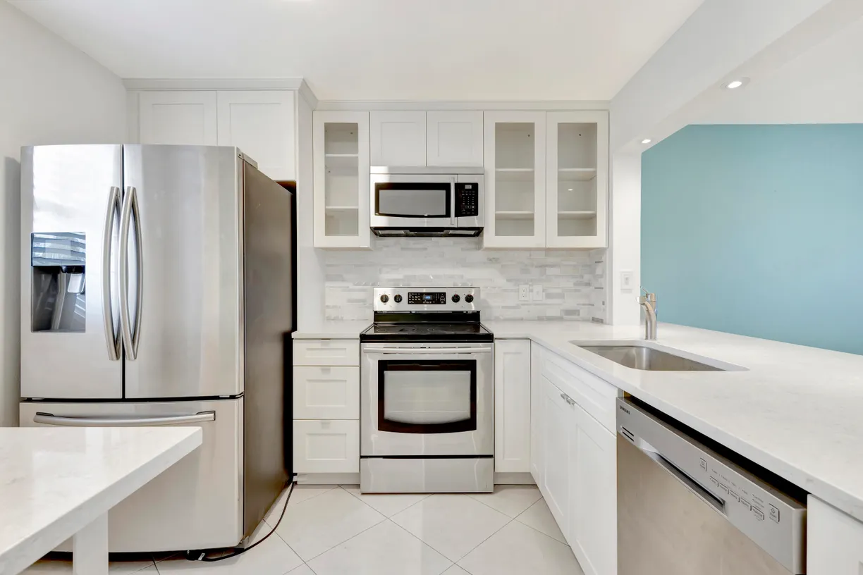 South Florida Real Estate | View 2601 NE 3rd Court, 3120 | Listing