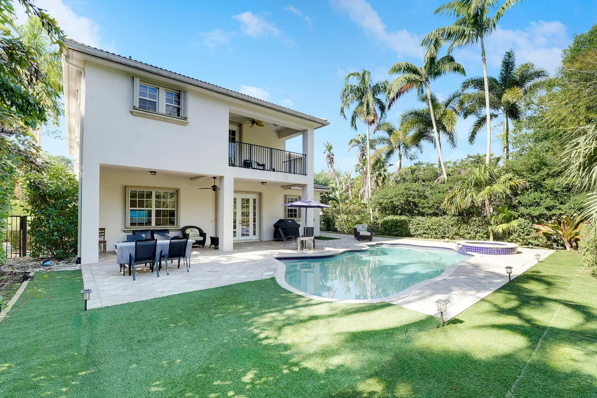 South Florida Real Estate | View 923 Mill Creek Drive | Listing