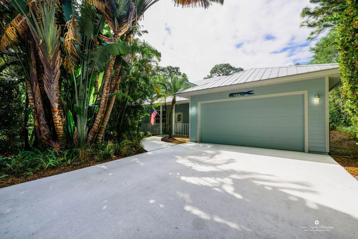 South Florida Real Estate | View 5415 SW Landing Creek Drive | Listing
