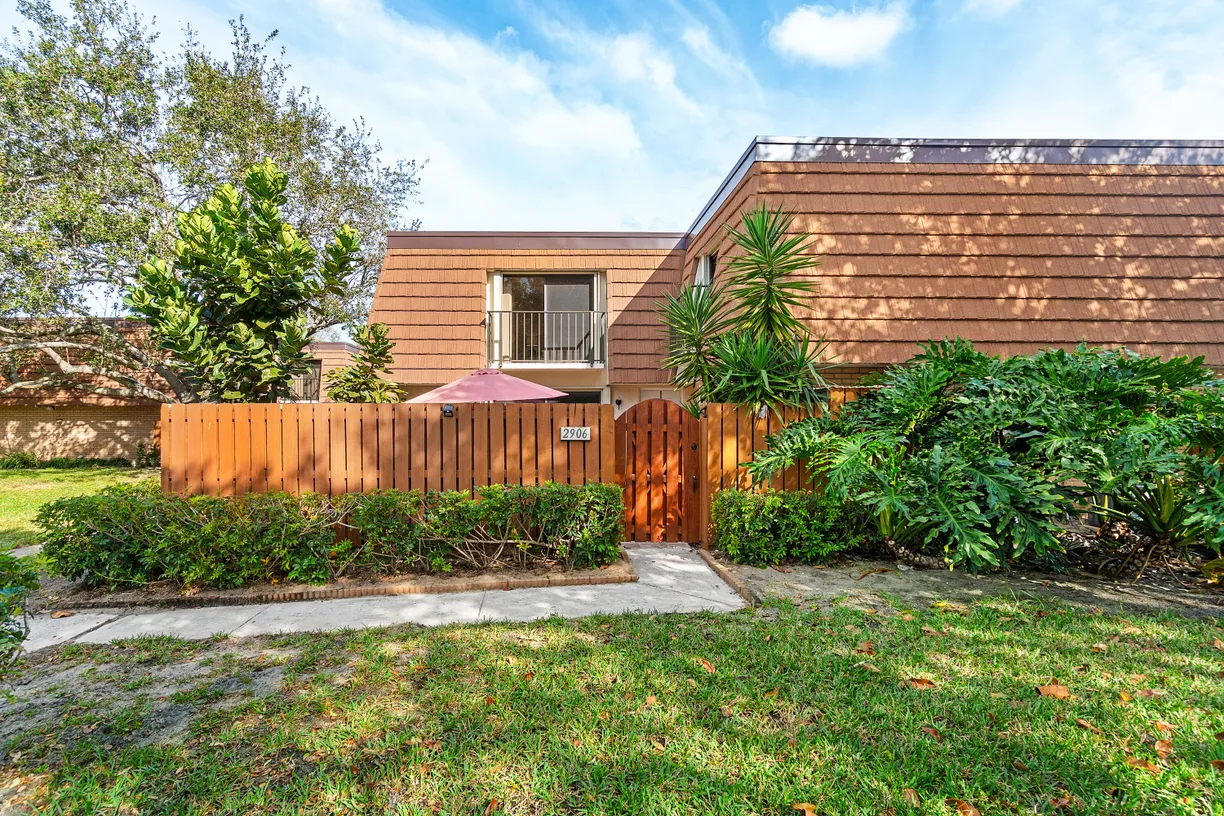 South Florida Real Estate | View 2906 29th Court | Listing