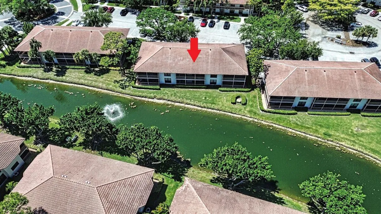 South Florida Real Estate | View 514 Brackenwood Place | 2 Beds, 2 Baths