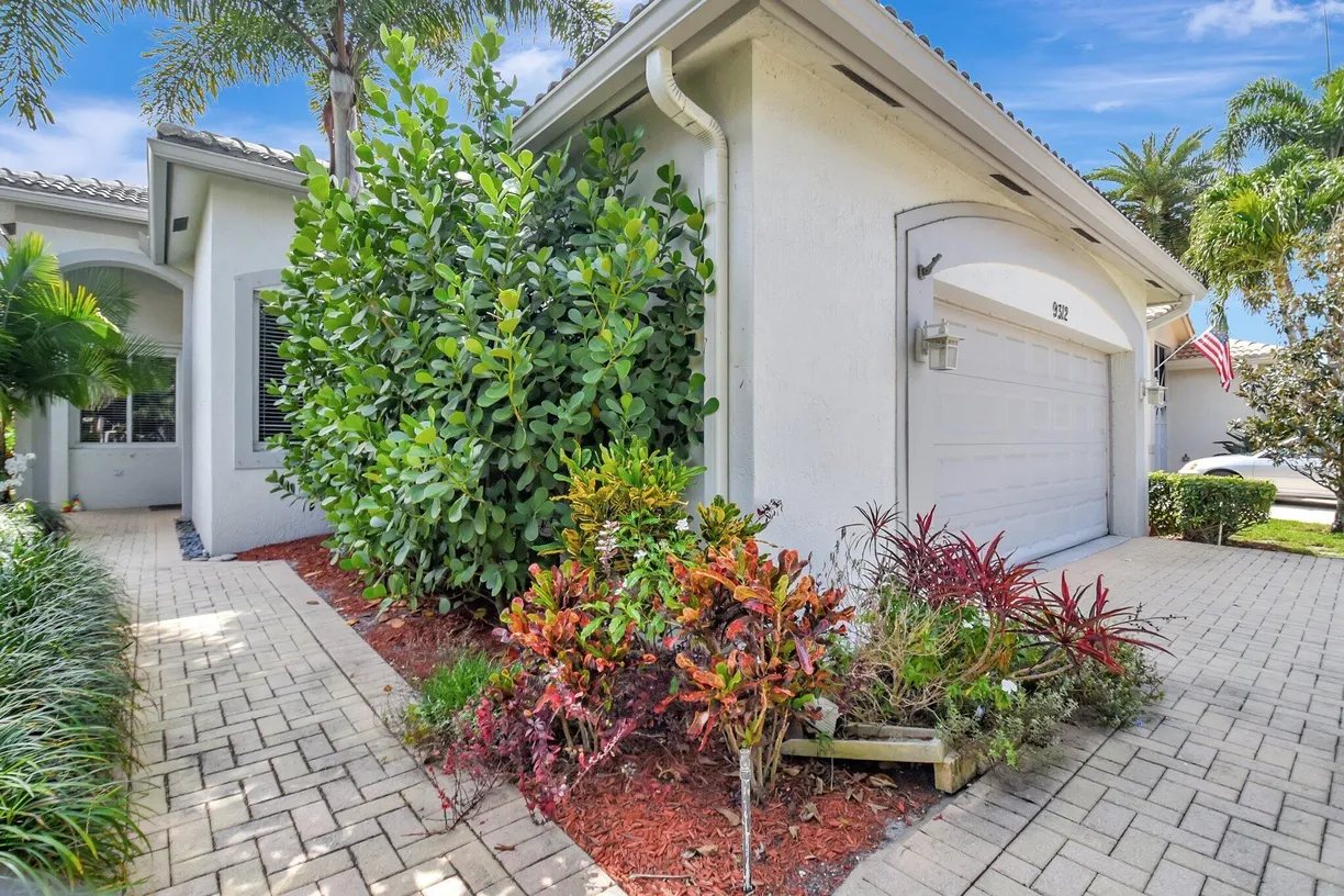 South Florida Real Estate | View 9312 Sapphire Cove Drive | Listing