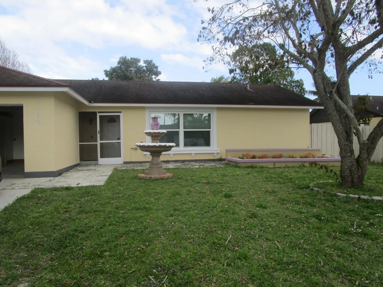 South Florida Real Estate | View 1462 Thornridge Lane | 3 Beds, 2 Baths
