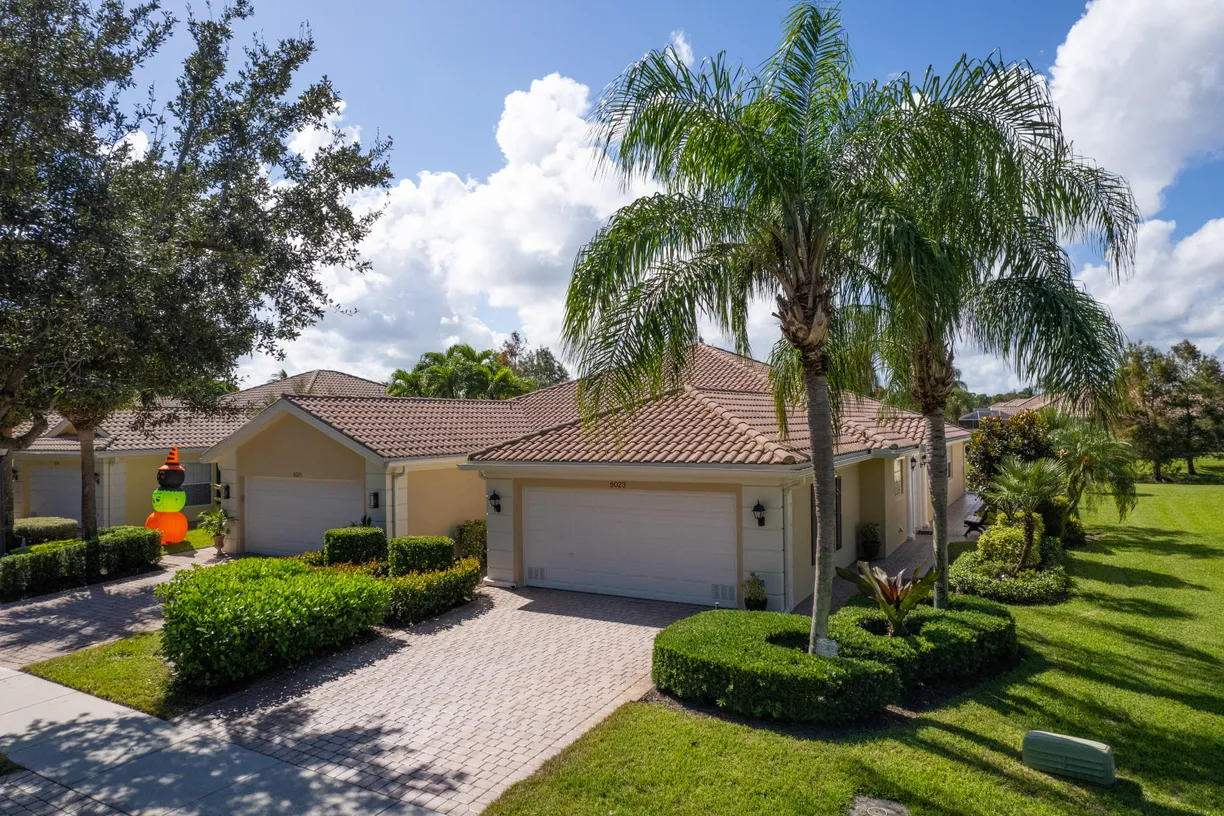 South Florida Real Estate | View 5023 Magnolia Bay Circle | Listing