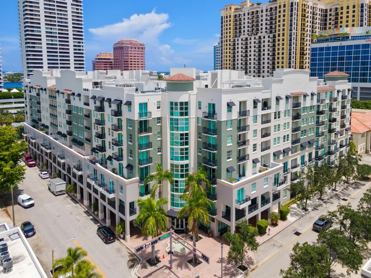 South Florida Real Estate | View 600 S Dixie Highway, 621 | 1 Bed, 1 Bath