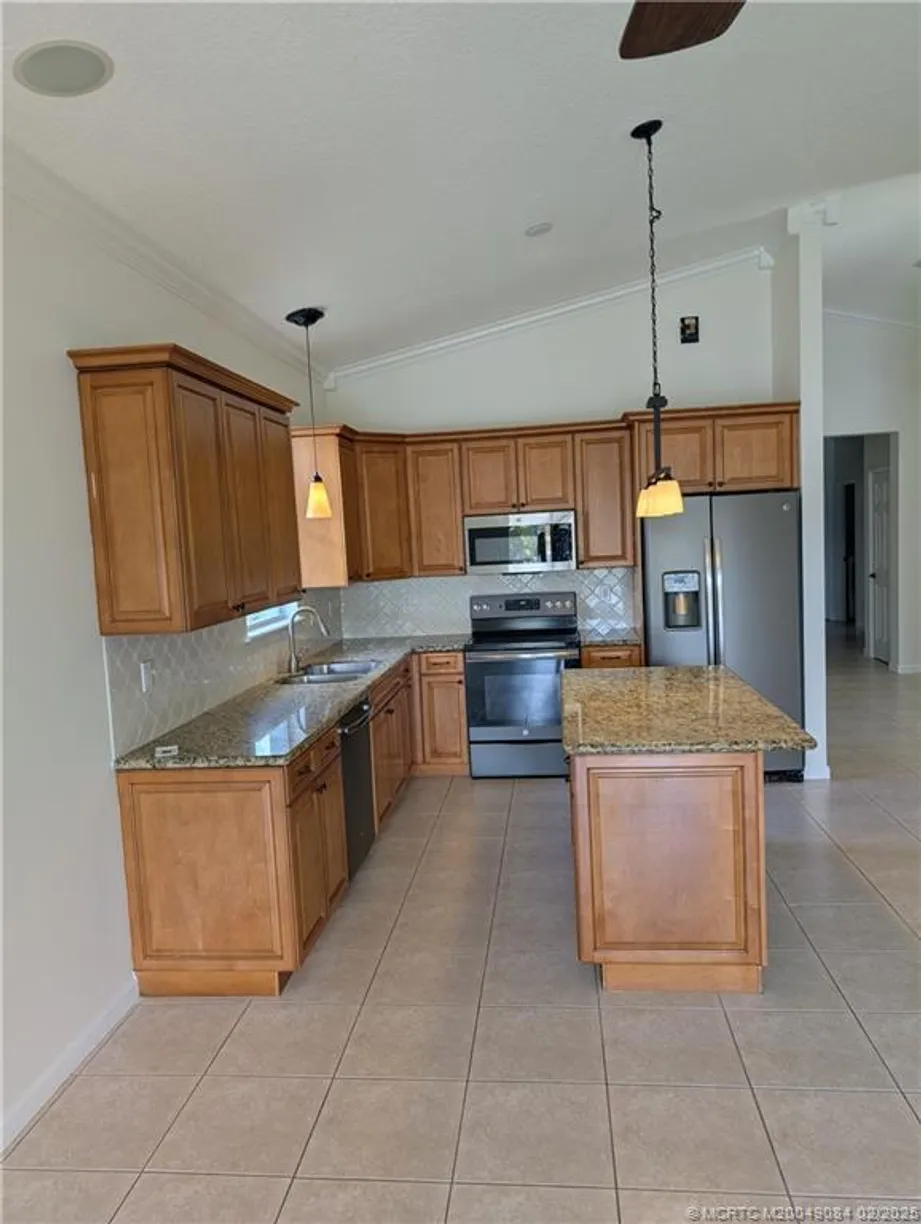 South Florida Real Estate | View 1594 SE Tidewater Place | Listing