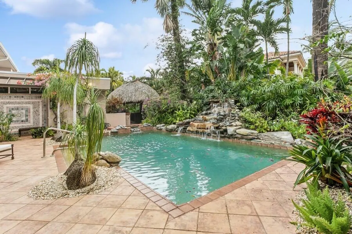 South Florida Real Estate | View 404 Mariner Drive | Listing