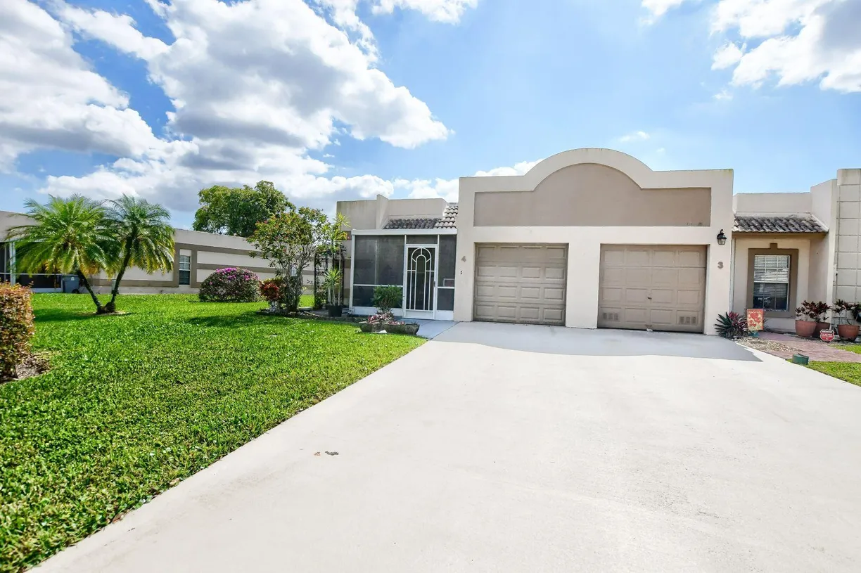 South Florida Real Estate | View 9244 Flynn Circle, 4 | 2 Beds, 2 Baths