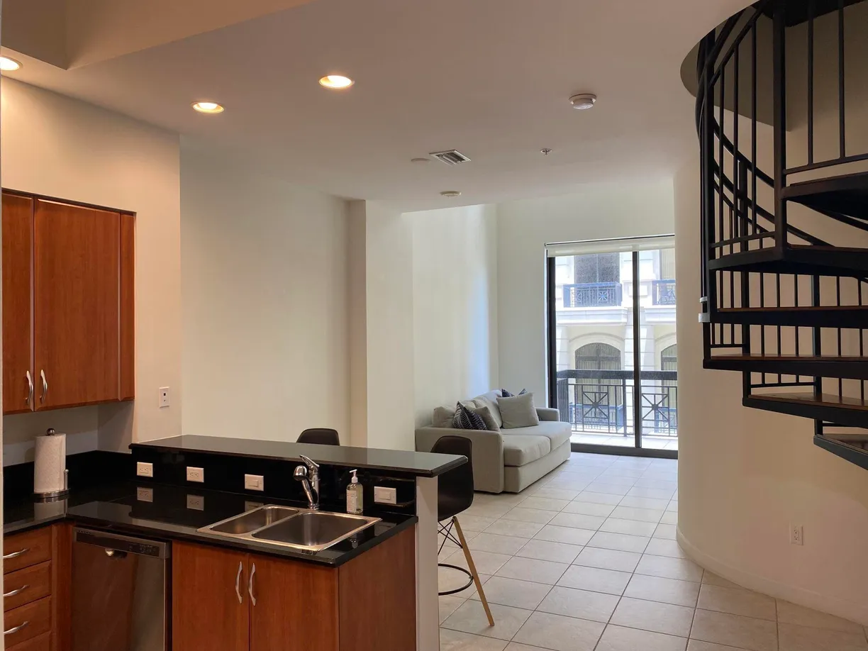 South Florida Real Estate | View 801 S Olive Avenue, 431 | 1 Bed, 1 Bath