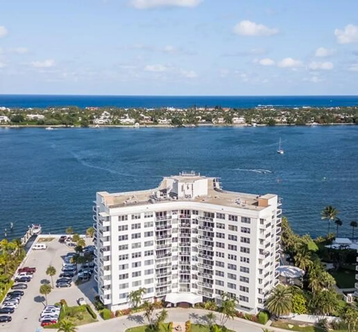 South Florida Real Estate | View 2800 N Flagler Drive, 105 | 2 Beds, 2 Baths
