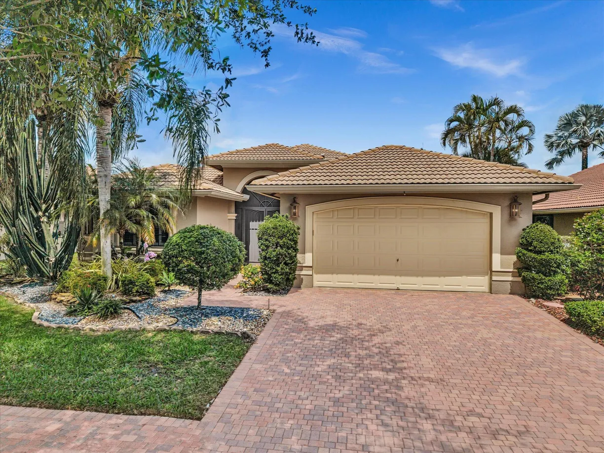 South Florida Real Estate | View 7908 Via Grande | Listing