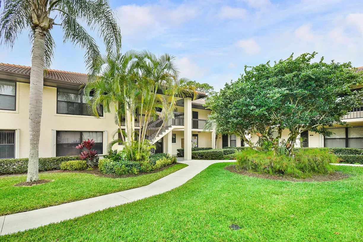 South Florida Real Estate | View 241 SW South River Drive, 206 | Listing