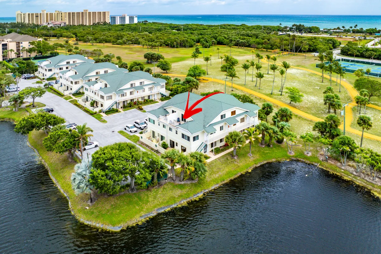 South Florida Real Estate | View 470 N Bella Vista Court | 3 Beds, 2 Baths