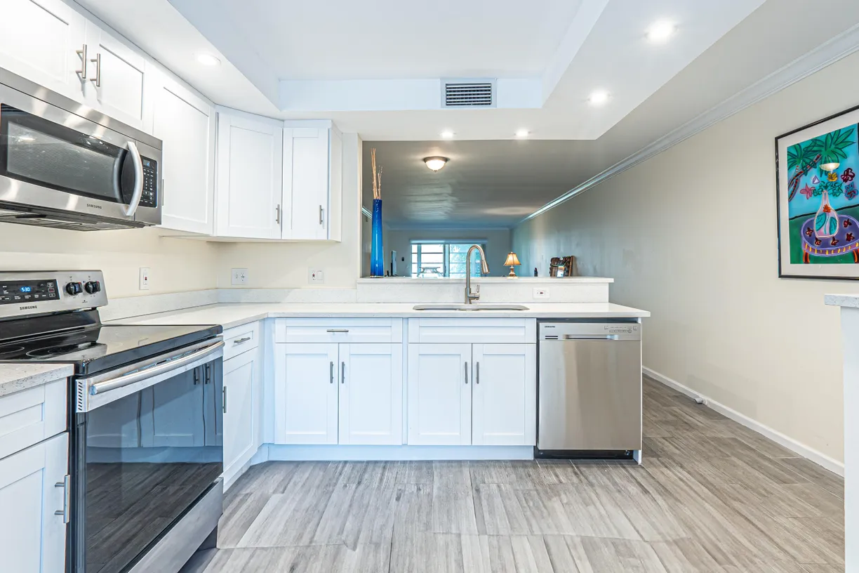 South Florida Real Estate | View 4302 Martinique Circle, A2 | Listing