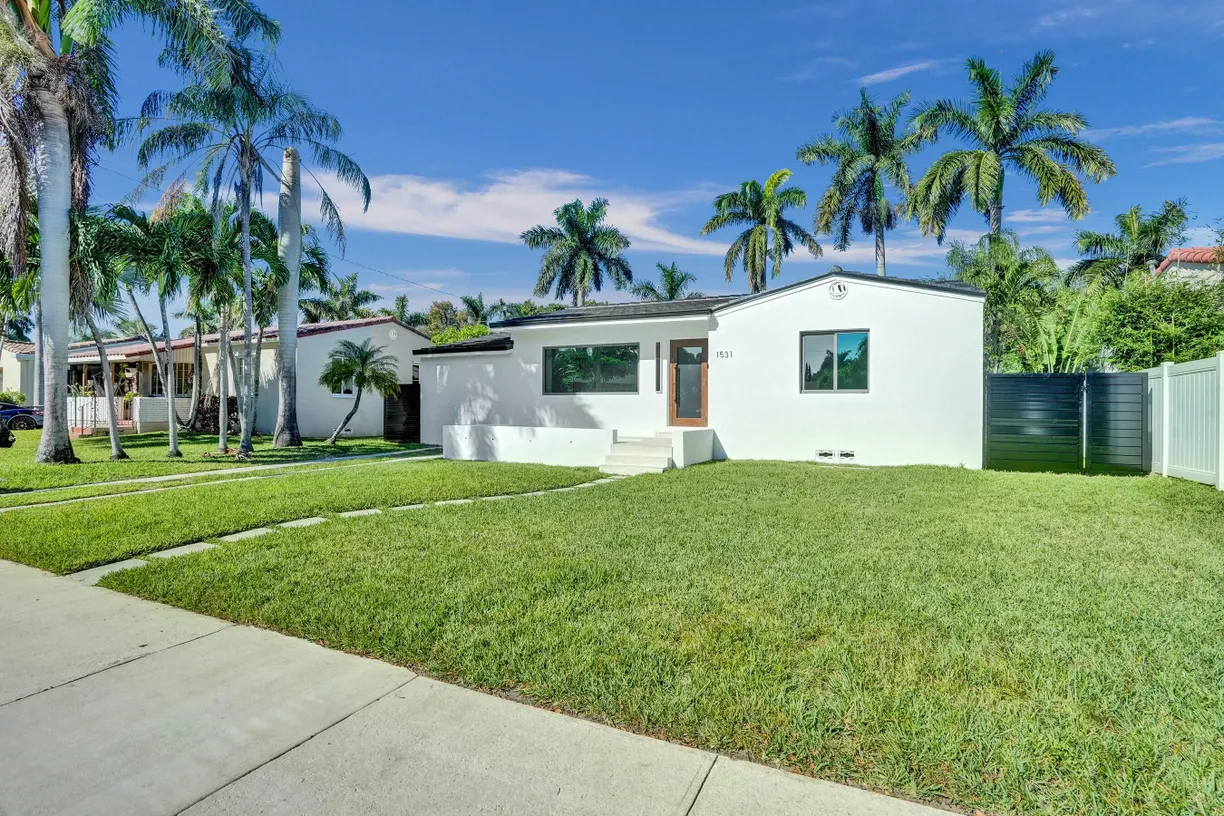South Florida Real Estate | View 1531 Mayo Street | Listing