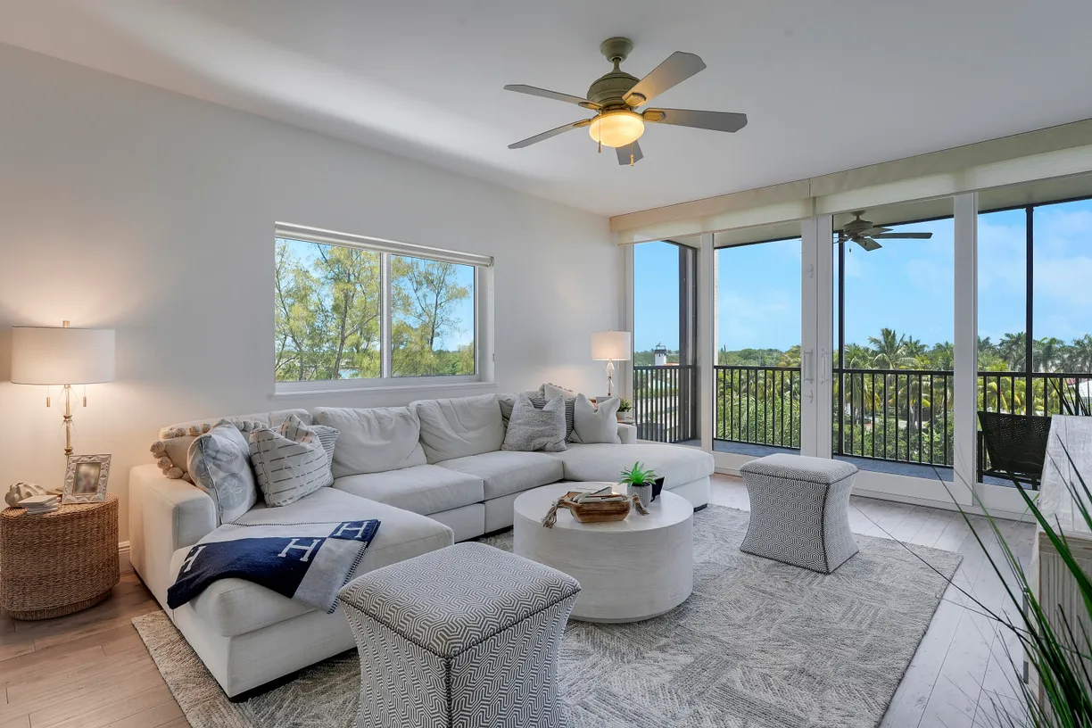 South Florida Real Estate | View 11370 12 Oaks Way, 511 | Listing