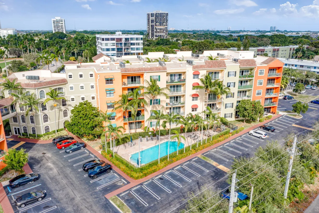 South Florida Real Estate | View 1620 Presidential Way, 110 | Listing