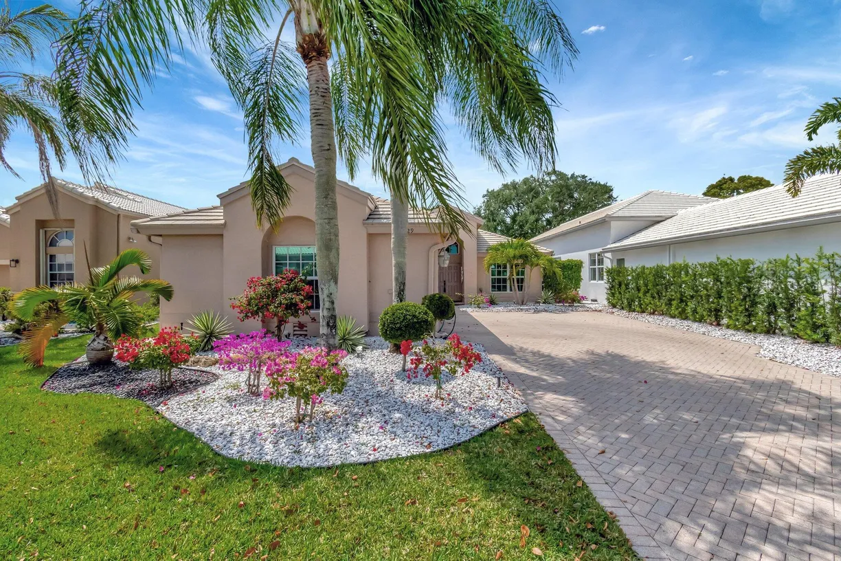 South Florida Real Estate | View 6429 Three Lakes Lane | 4 Beds, 2 Baths