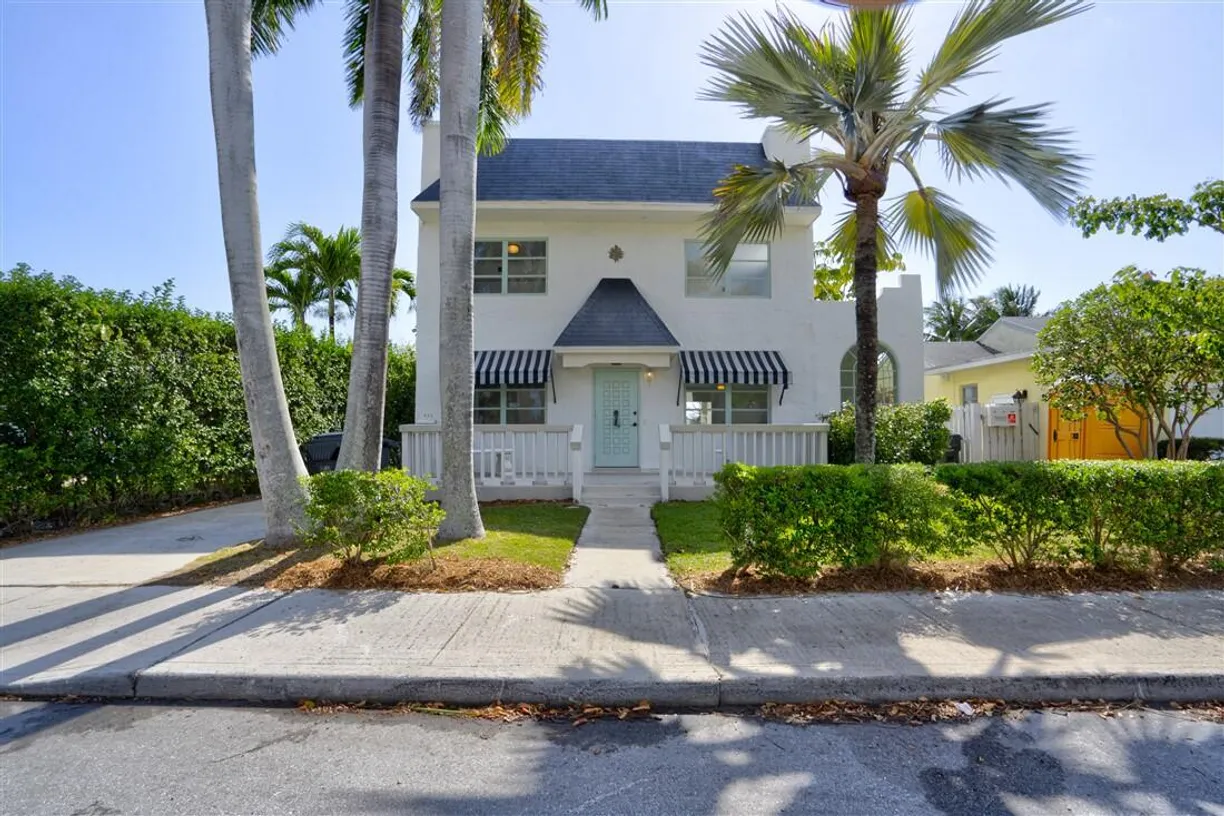 South Florida Real Estate | View 422 N Lakeside Drive | 4 Beds, 2 Baths