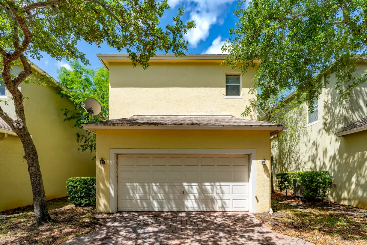 South Florida Real Estate | View 2558 SE Pineland Drive | Listing