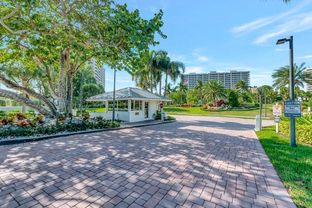 South Florida Real Estate | View 4001 N Ocean Boulevard, 1602 | Listing