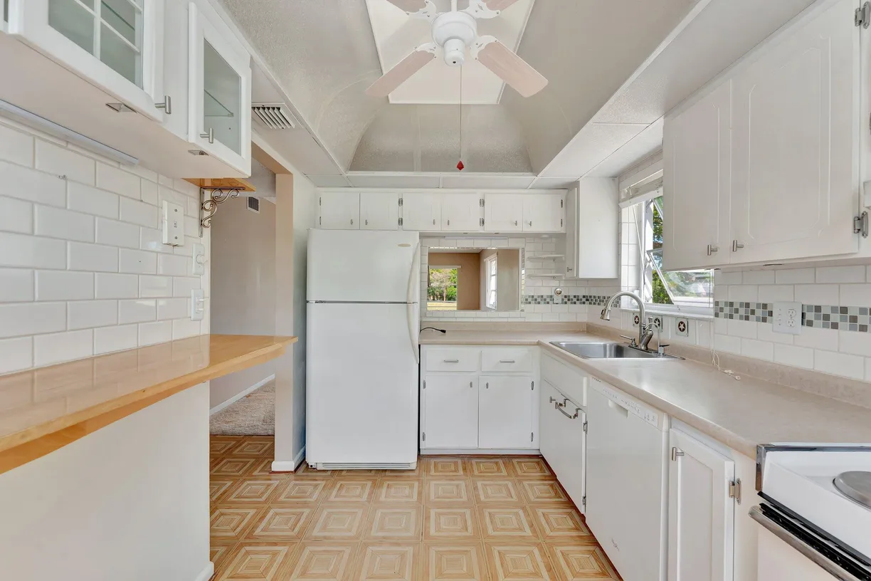 South Florida Real Estate | View 3551 Inverrary Drive, 212 | Listing