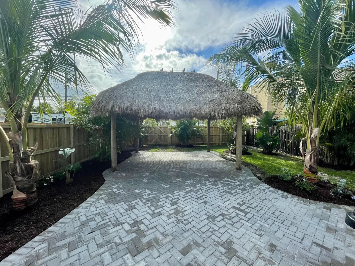 South Florida Real Estate | View 321 N L Street | Listing