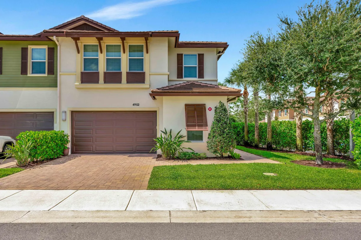South Florida Real Estate | View 4952 Pointe Midtown Way | 4 Beds, 3 Baths
