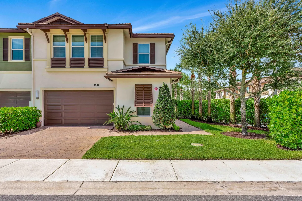 South Florida Real Estate | View 4952 Pointe Midtown Way | Listing