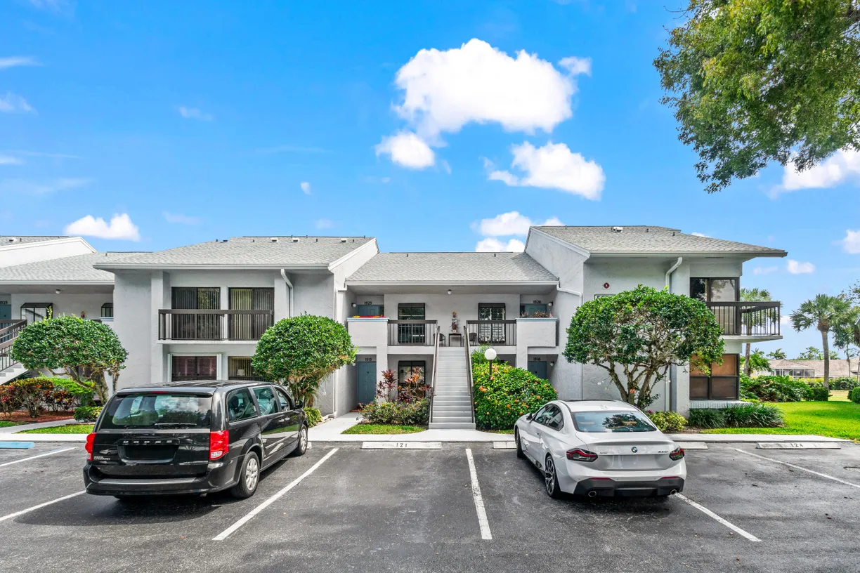 South Florida Real Estate | View 5054 Golfview Court, 1525 | Listing