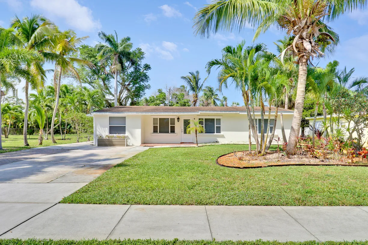 South Florida Real Estate | View 2601 Conroy Drive | 3 Beds, 2 Baths