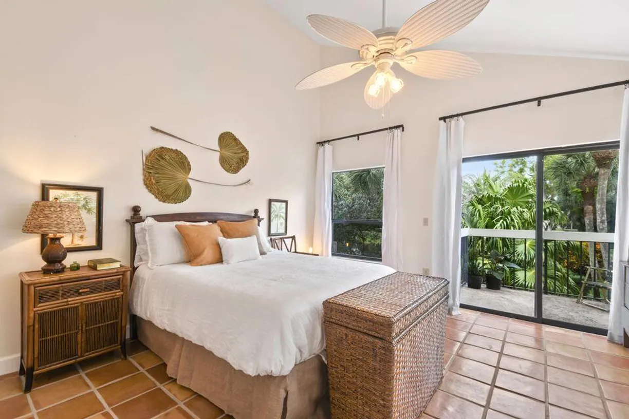 South Florida Real Estate | View 11863 Wimbledon Circle, 507 | Listing