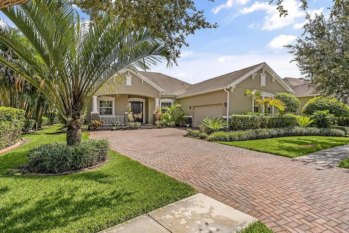South Florida Real Estate | View 1350 S Village Square | 3 Beds, 2 Baths