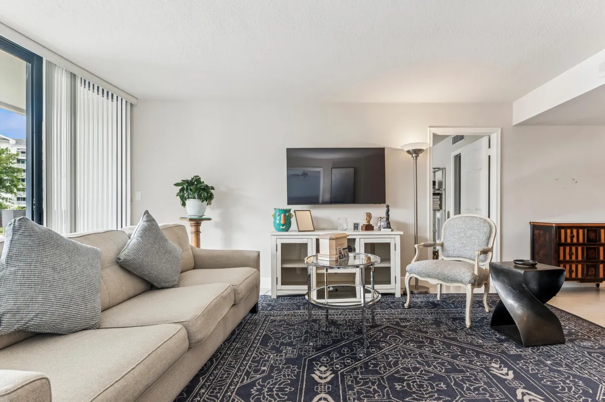 South Florida Real Estate | View 2000 Presidential Way, 205 | Listing