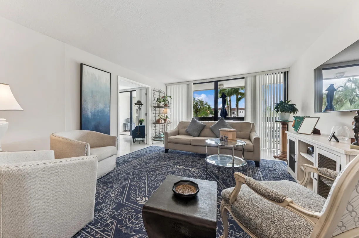 South Florida Real Estate | View 2000 Presidential Way, 205 | 2 Beds, 2 Baths