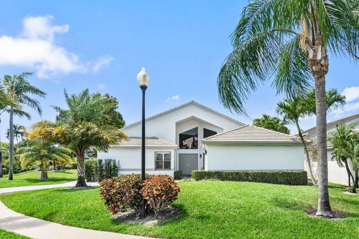 South Florida Real Estate | View 11517 Victoria Drive | Listing
