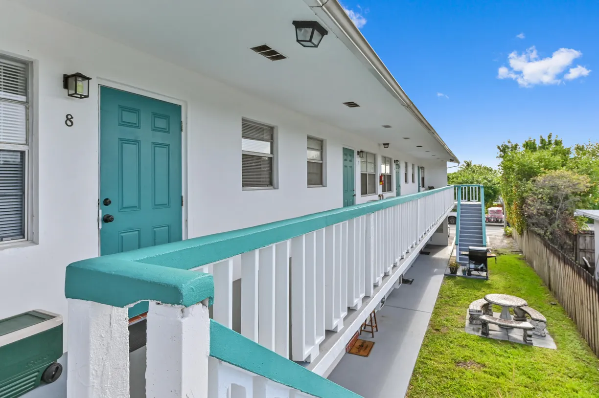 South Florida Real Estate | View 1111 N Federal Highway, 6 | Listing