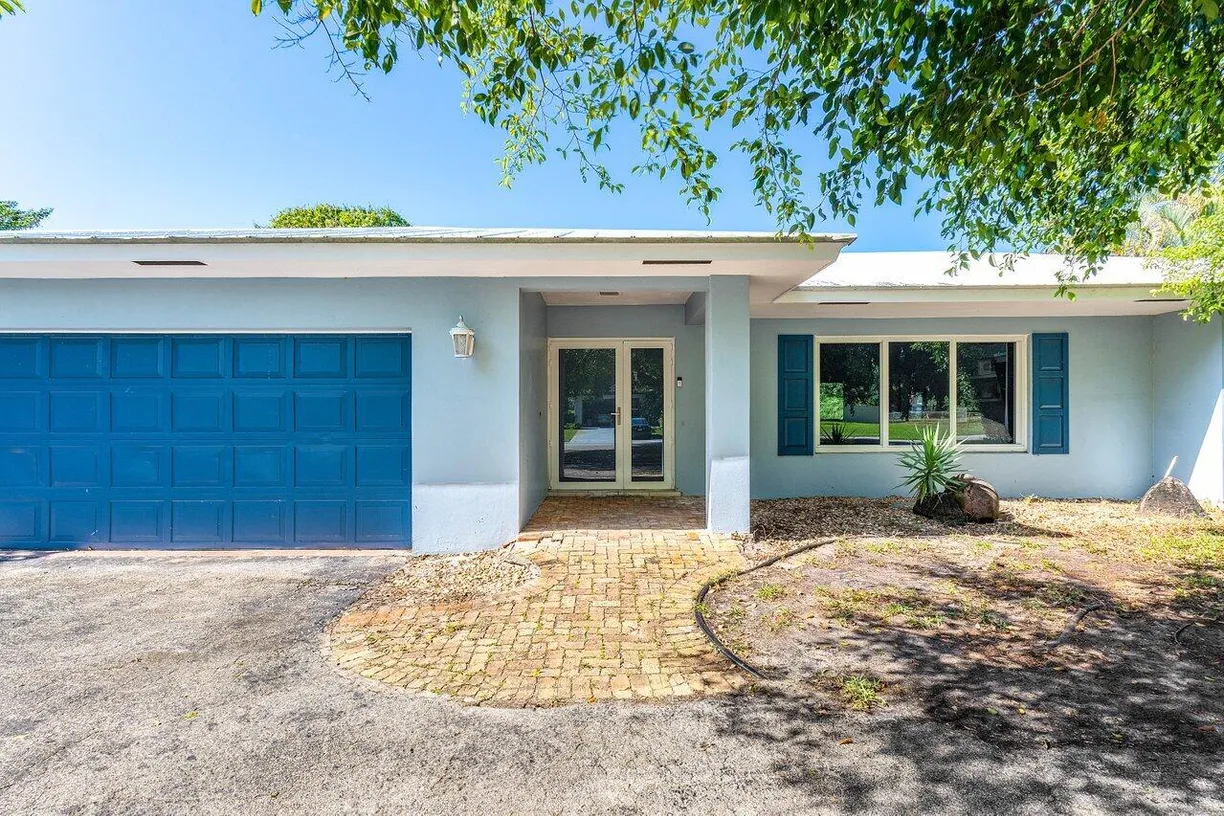 South Florida Real Estate | View 3907 Sherwood Boulevard | Listing