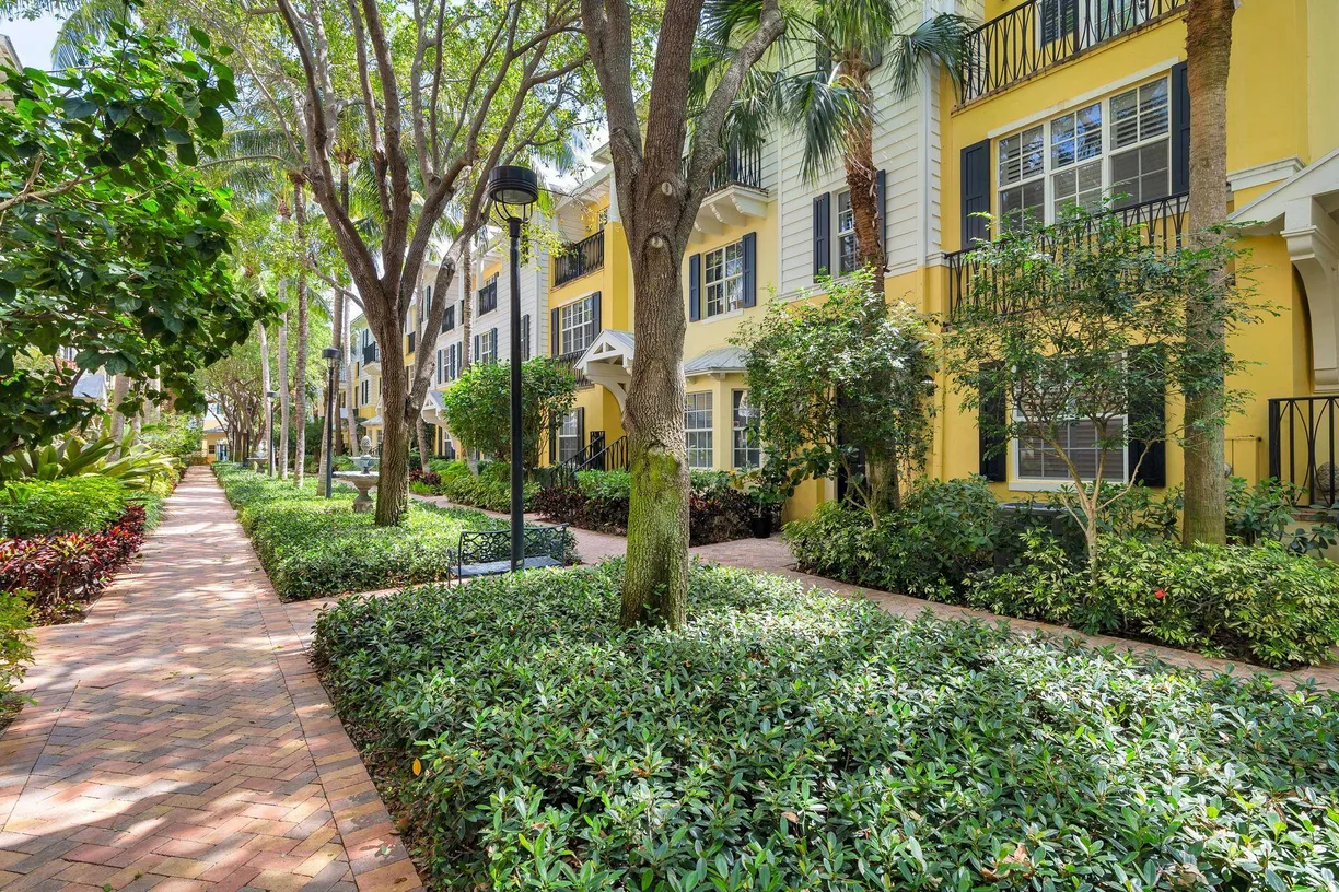 South Florida Real Estate | View 341 S Bromeliad | Listing
