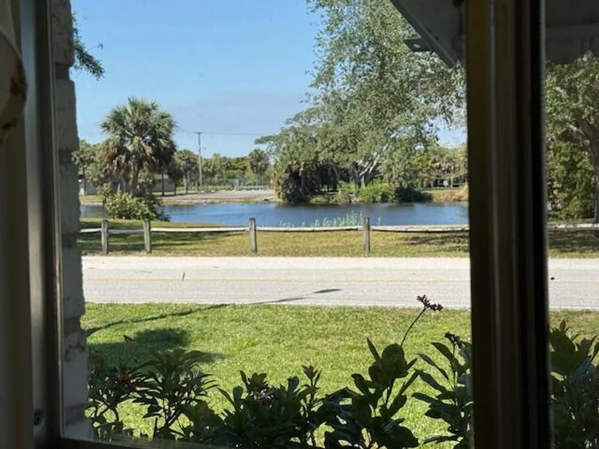South Florida Real Estate | View 2880 Lake Osborne Drive, 101 | 2 Beds, 2 Baths