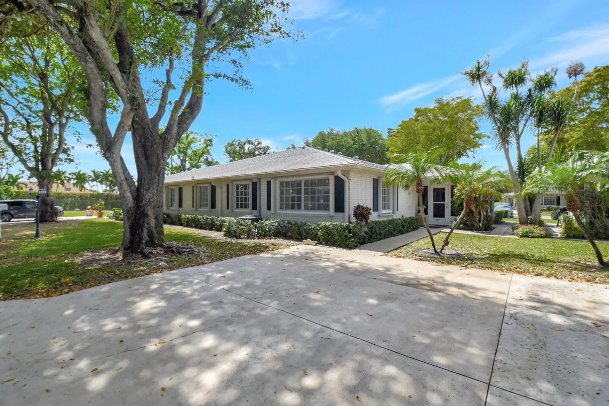 South Florida Real Estate | View 10163 40th Trail, 257 | 2 Beds, 2 Baths