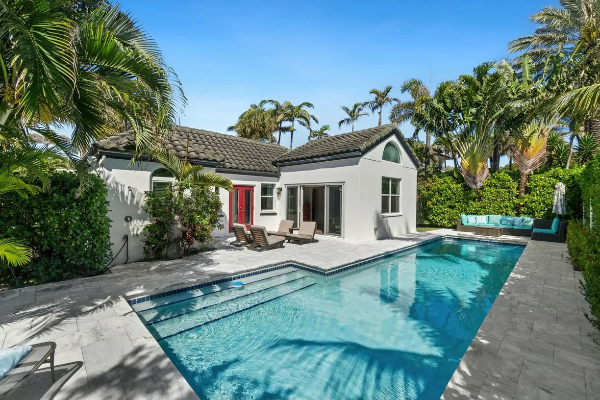 South Florida Real Estate | View 111 Dolphin Bend | 3 Beds, 3 Baths