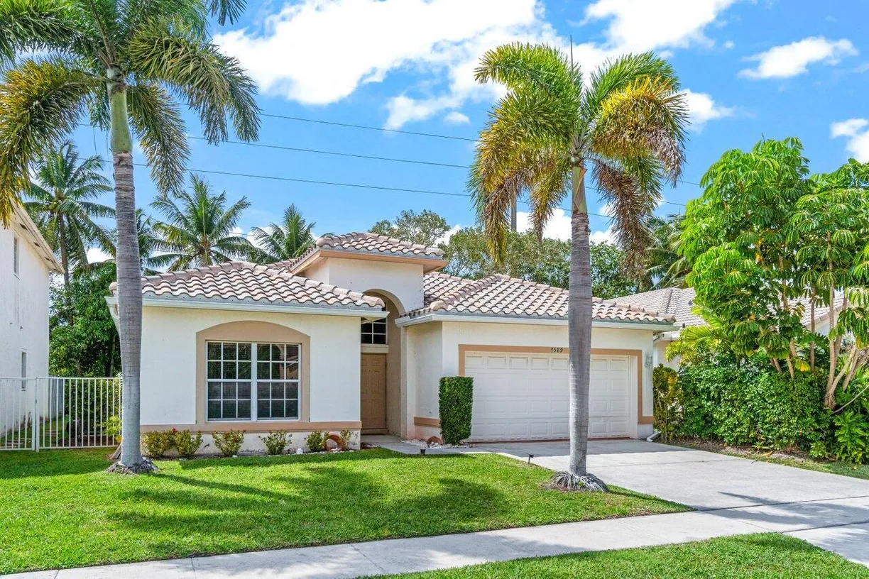 South Florida Real Estate | View 7589 Colony Lake Drive | Listing