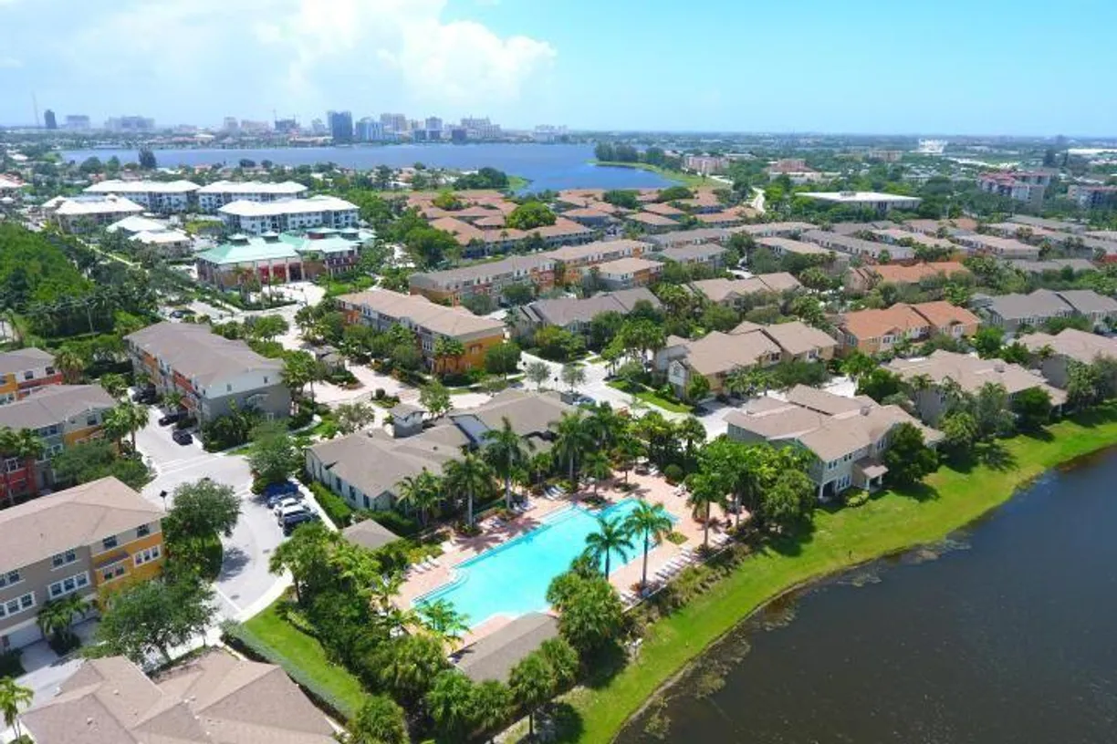 South Florida Real Estate | View 447 Corte Madera 4 Lane, 4 | 4 Beds, 3 Baths