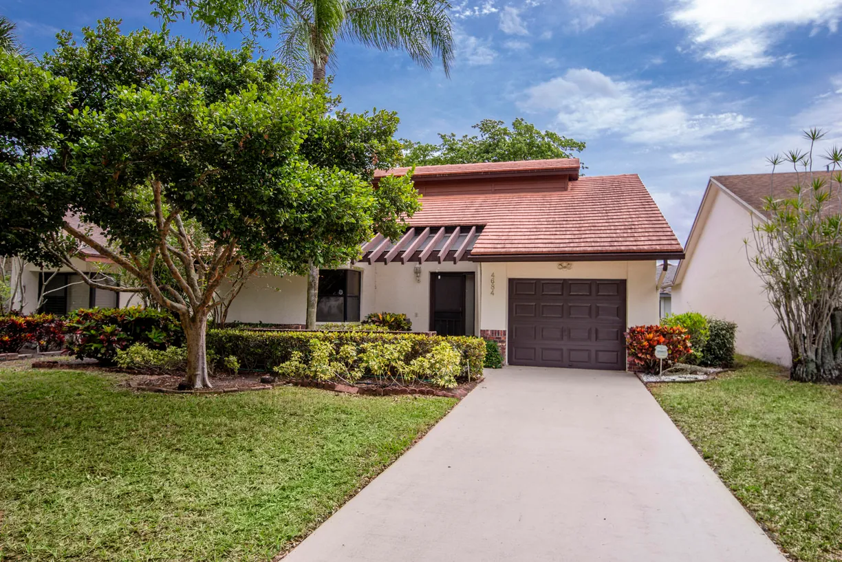South Florida Real Estate | View 4684 Daylily Court | 2 Beds, 2 Baths